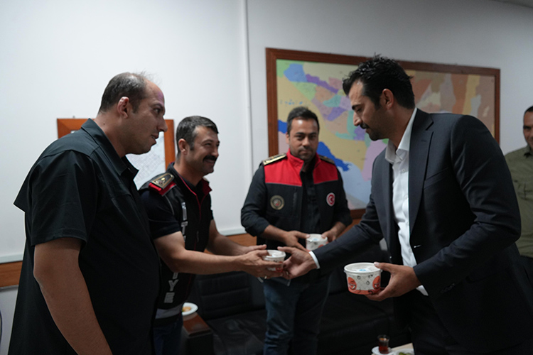 Fc63946F 7Cbf 4D7B 9Fca 13D48Ad9103F