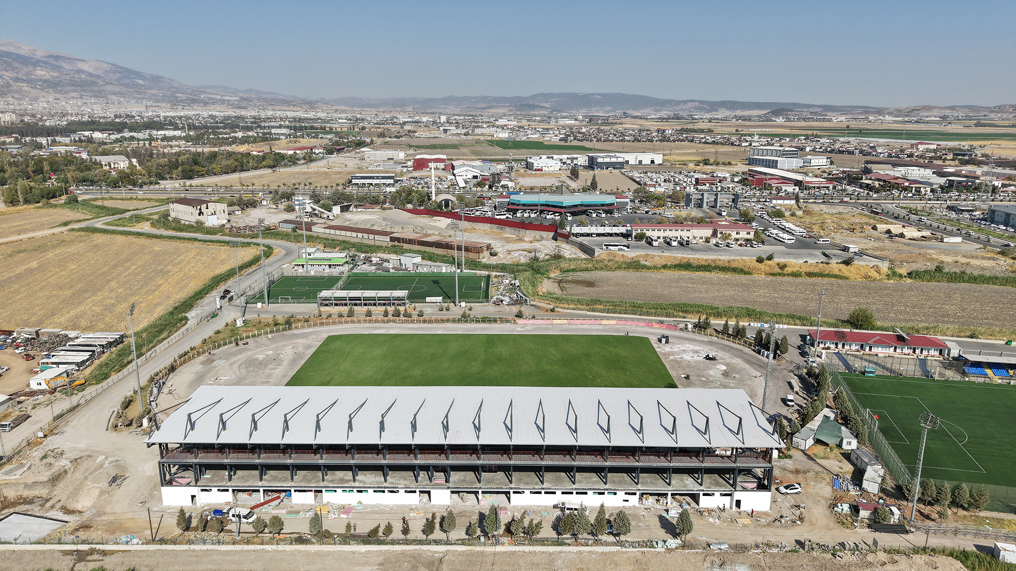 Futbol Sahası (1)-1