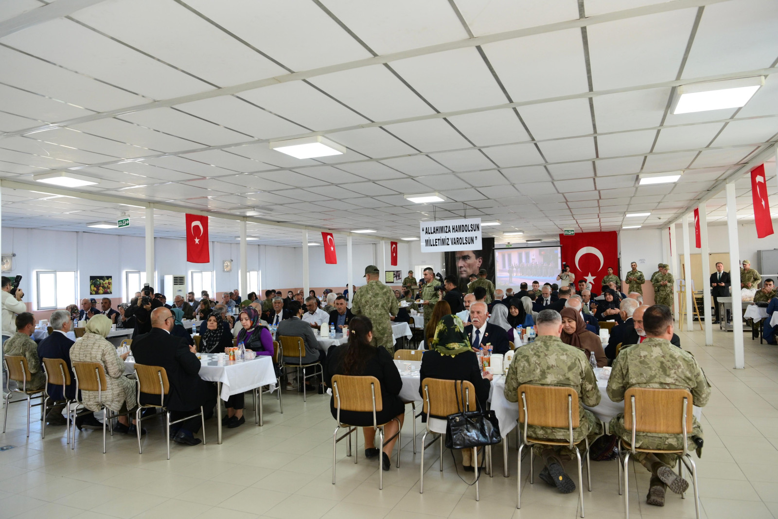 Sehit Aileleri Ve Gazilerle 2
