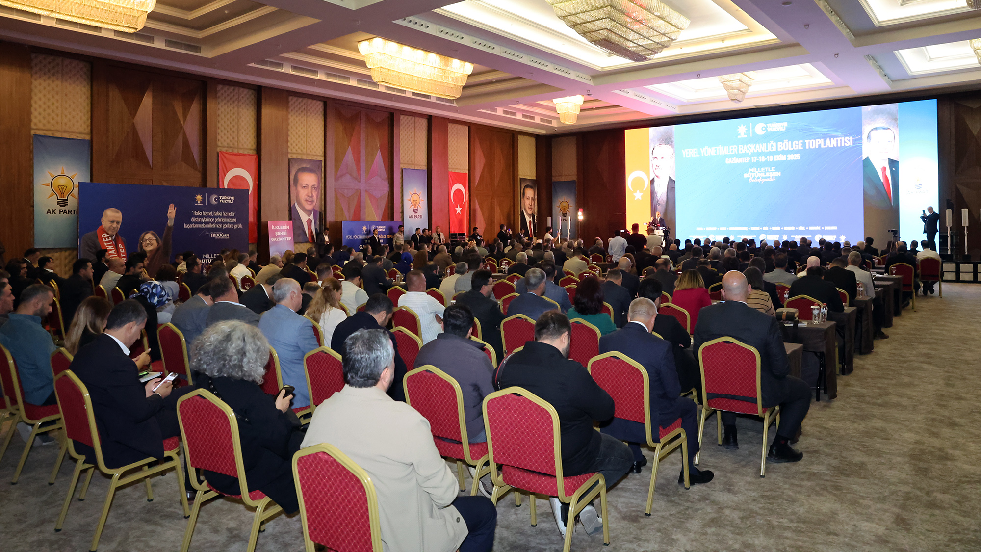 Yerel Yönetimler Bölge Toplantısı (2)