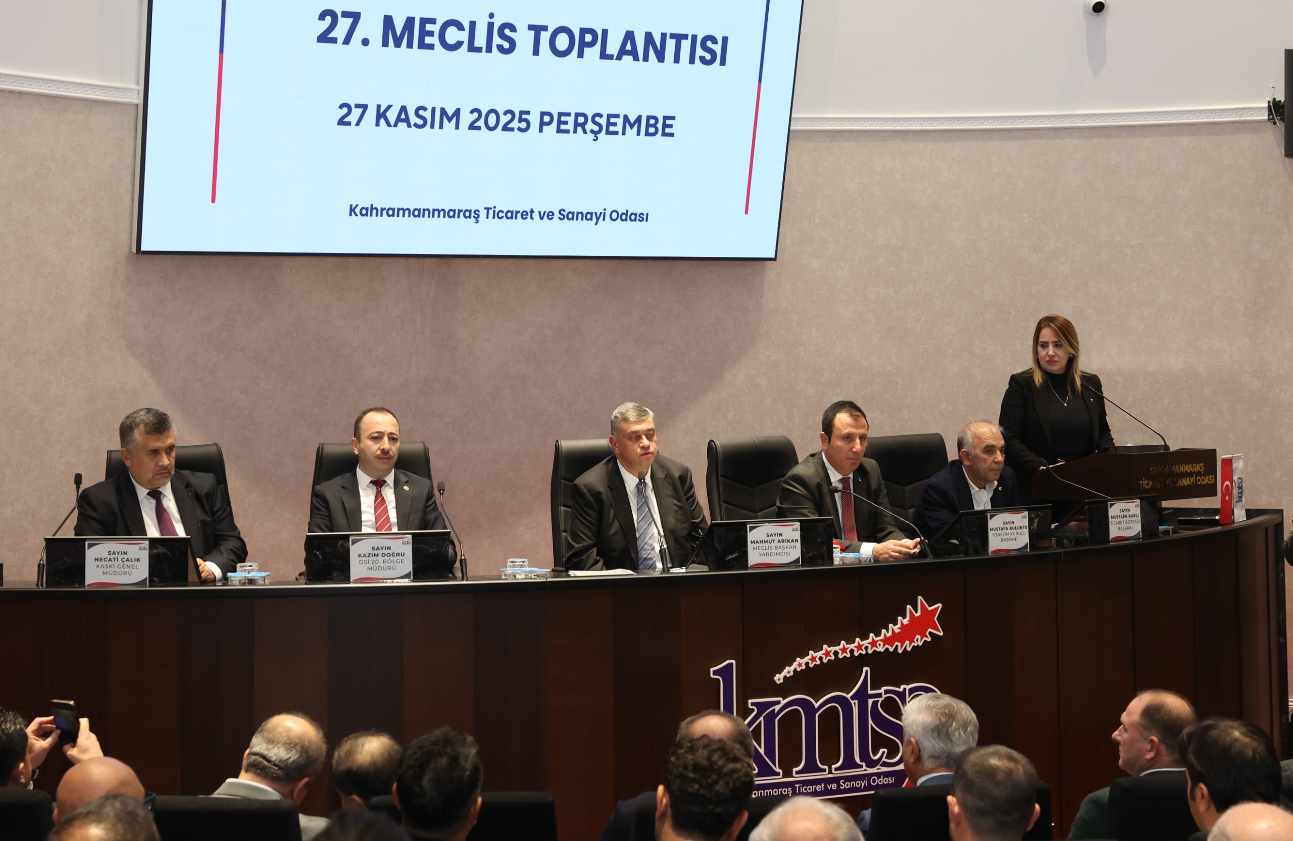 D05C7576 941A 4630 B19F Bfd104306F56