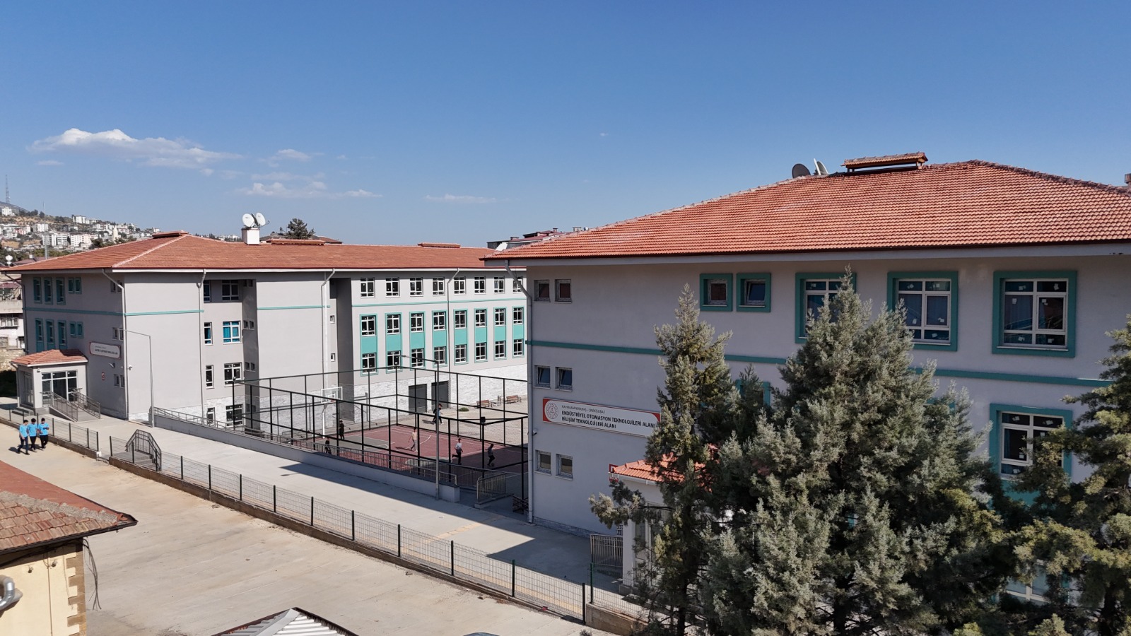 B3Dcfeeb A933 4C56 Afd4 Cffa97C64776