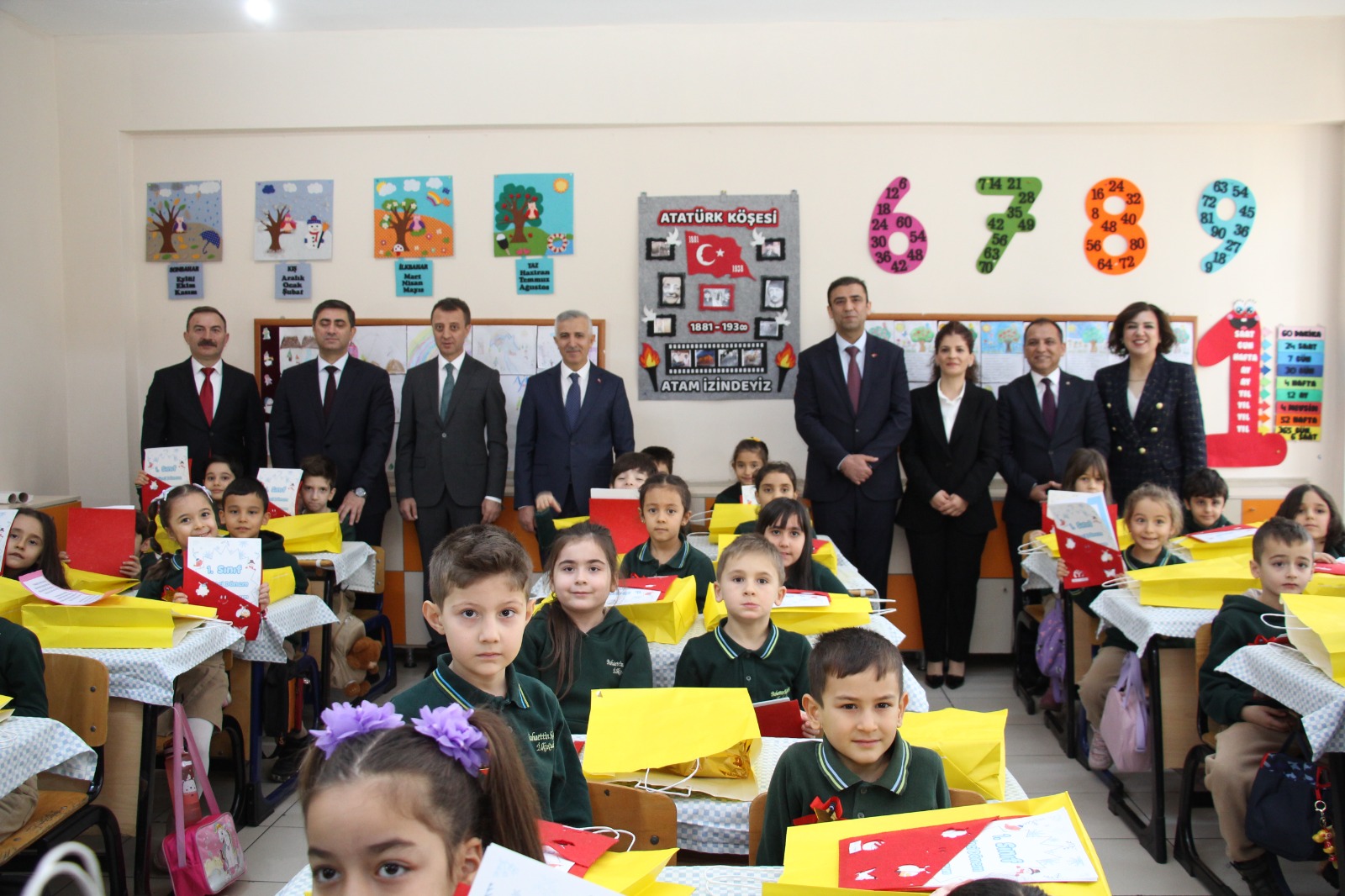 Df231133 44Ed 4Fbe Afd0 502759B7Ed2C