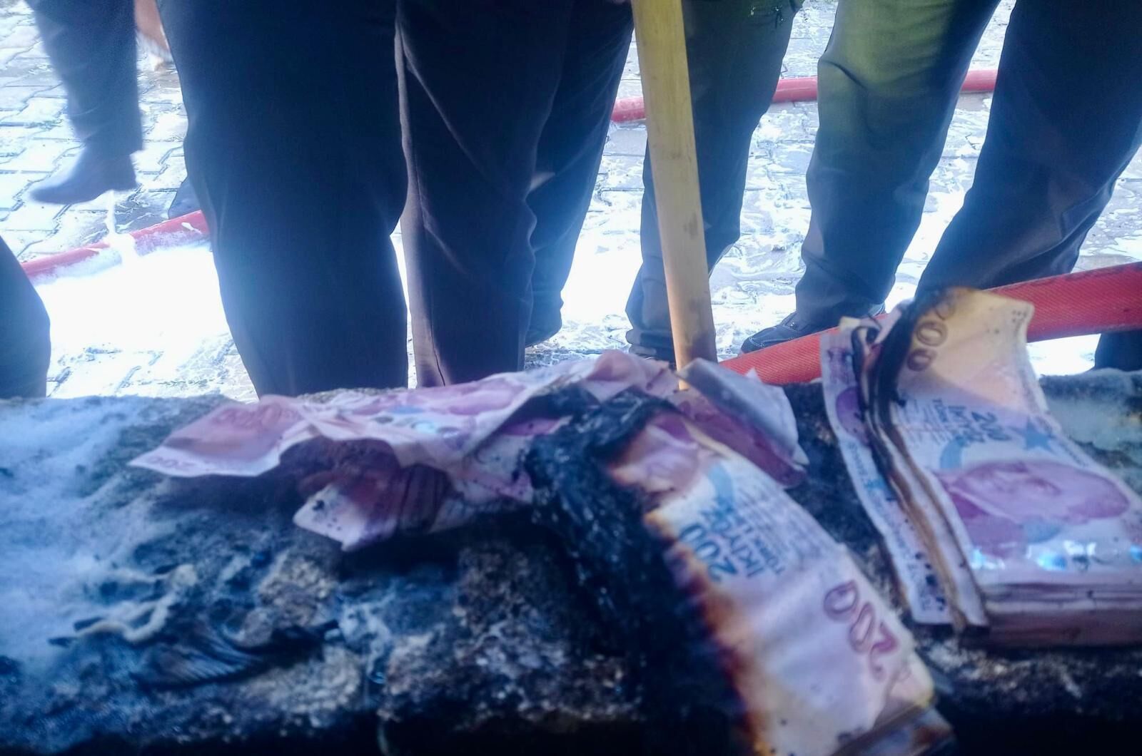 0B822B41 2425 4Bb2 Bb0D 2Ca83217432A