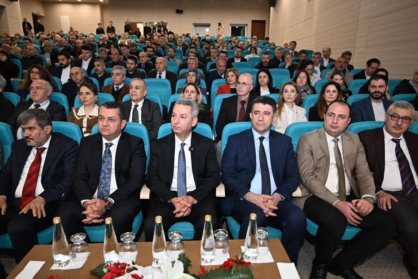 653214810 946236154441955 2031353168604582764 N