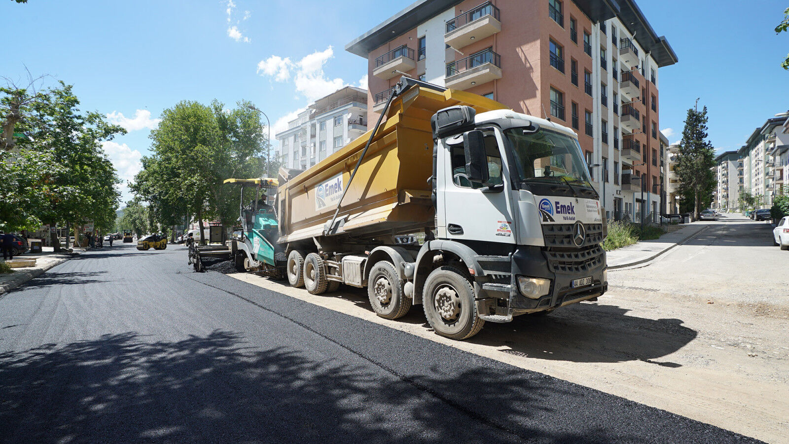 Cahit Zarifoglu Caddesi 10