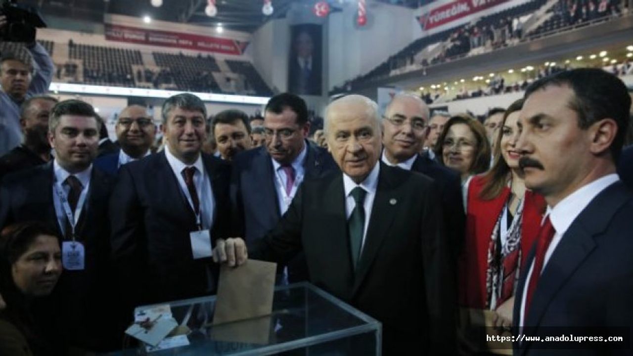 Devlet Bahçeli Yeniden MHP Genel Başkanlığı'na Seçildi