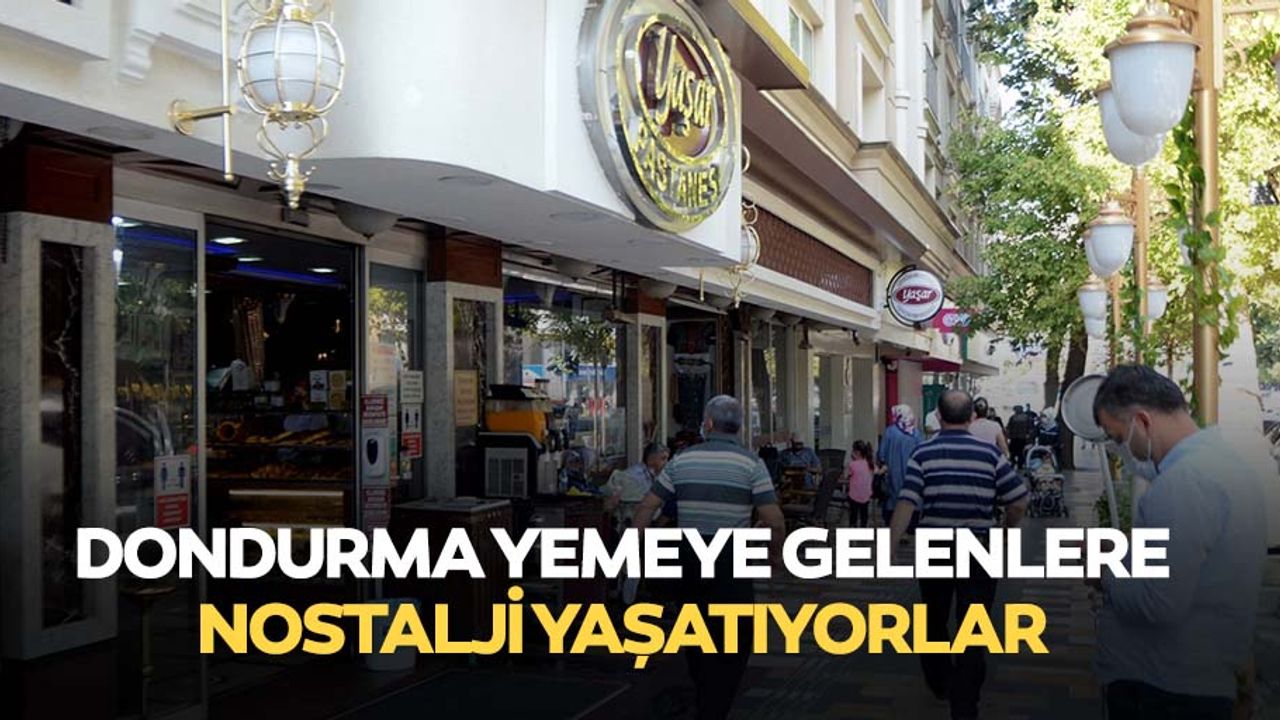 Dondurma yemeye gelenlere nostalji yaşatıyorlar