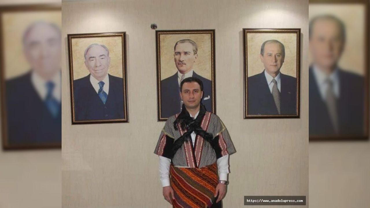 Maraş bize mezar olmadan düşmana gülzar olamaz