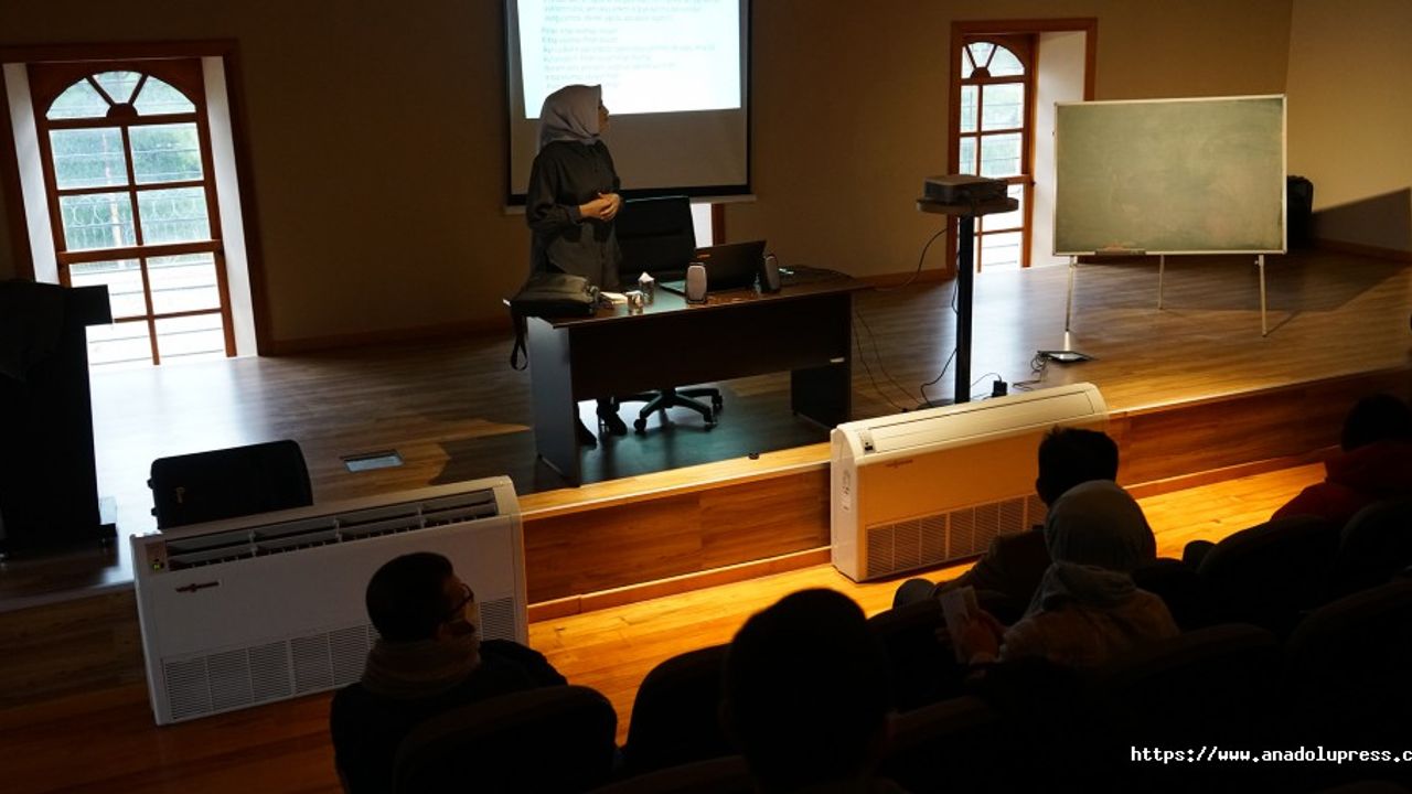 Yeni Güzel Adamlar Bu Akademi’den Çıkacak