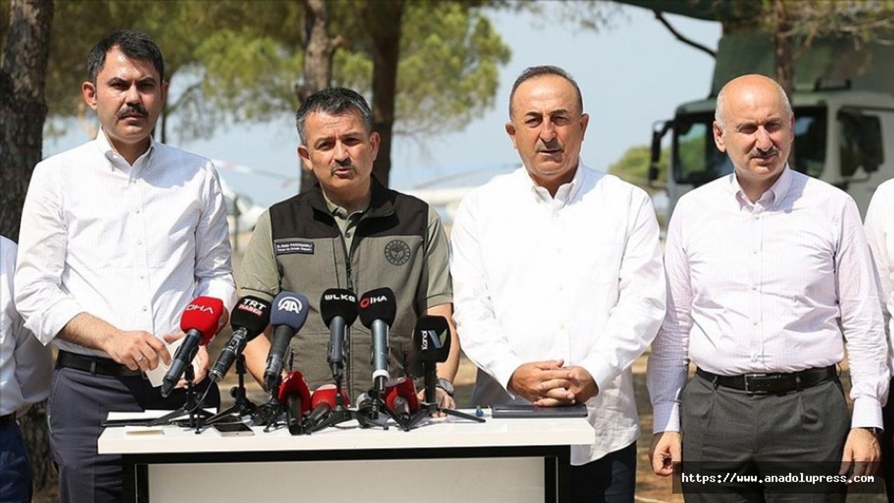 Bakan Pakdemirli: Yangınların 57'sini Kontrol Altına Aldık