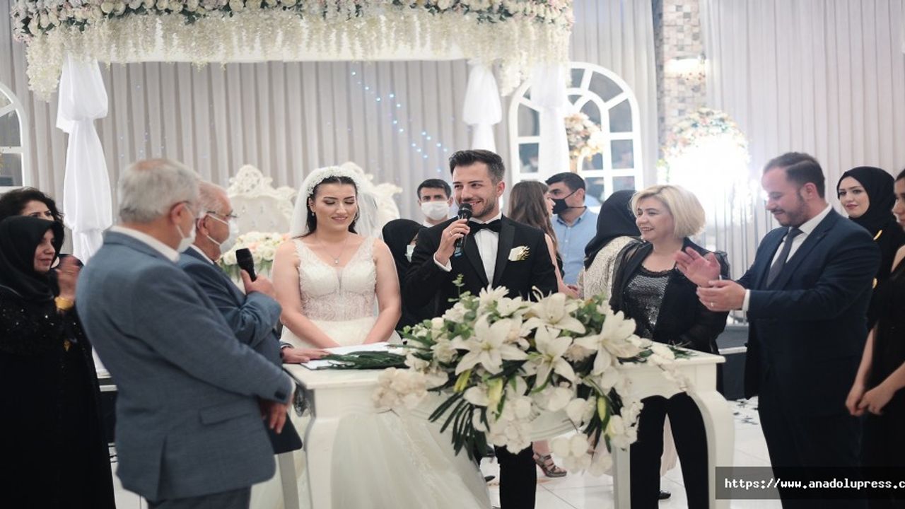 Cana İle Mustafa Mutluluğa ‘EVET’ Dedi