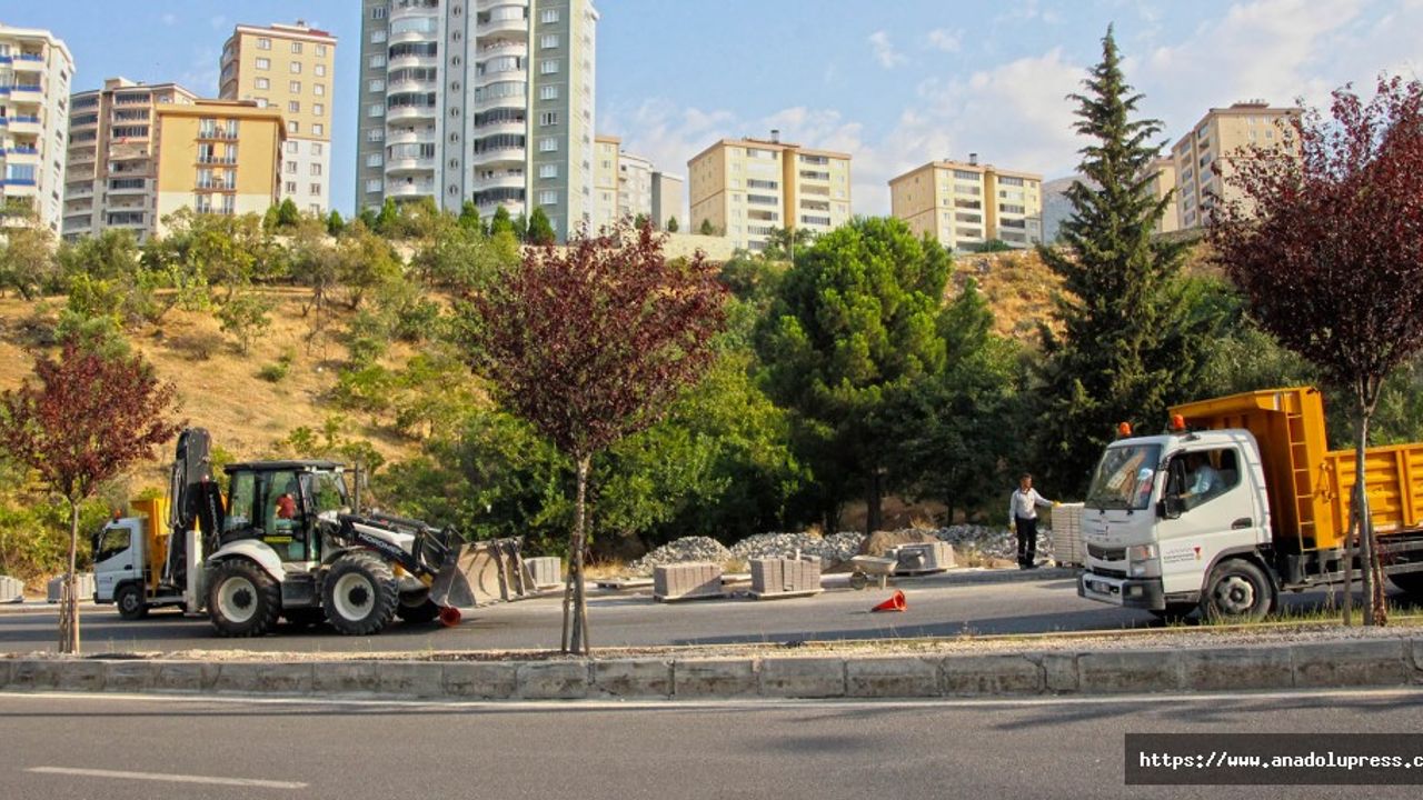 Üniversite Güzergâhının Yaya Yolu Sorunu Çözülüyor