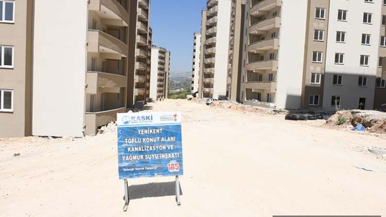 Yenikent Konutlarındaki Altyapı Çalışmaları Devam Ediyor