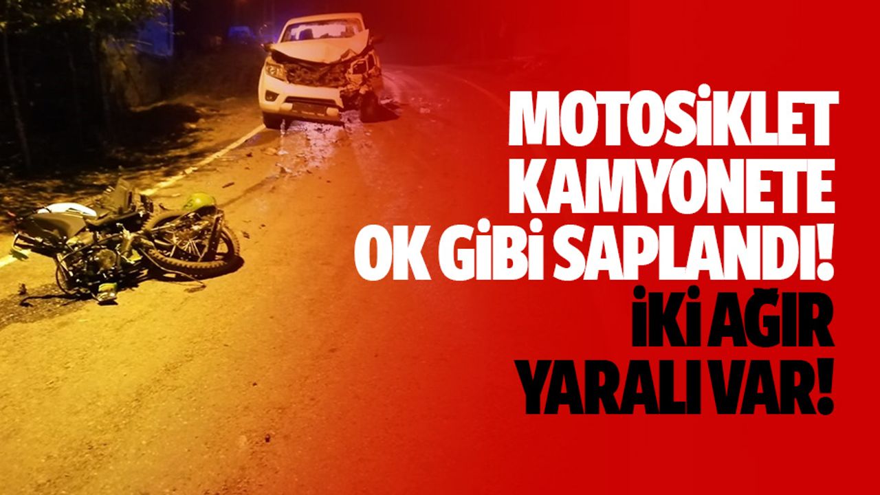 Motosiklet Kamyonete Ok Gibi Saplandı: 2 Ağır Yaralı