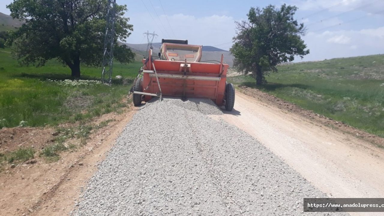 Elbistan’da Mahalle ve Grup Yolları Büyükşehir’le Yenileniyor