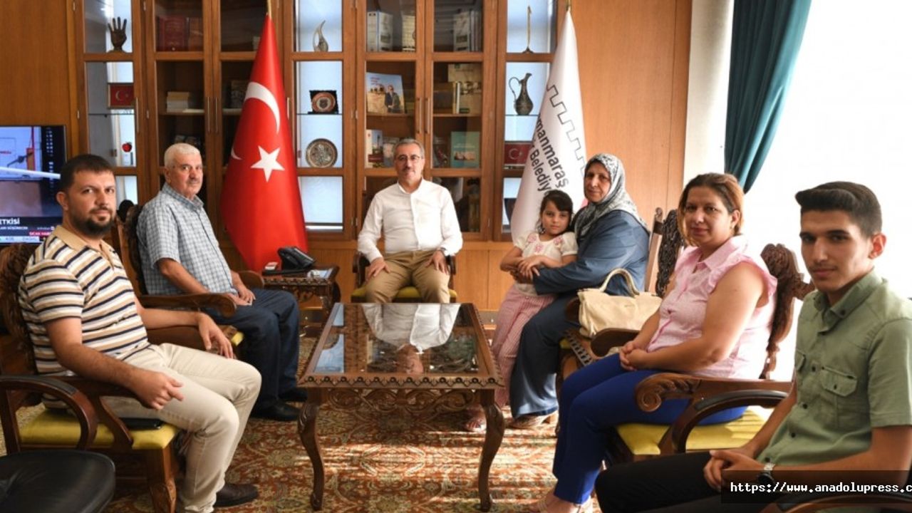 Başkan Güngör, Şehit Barış Göl’ün Ailesini Makamında Ağırladı