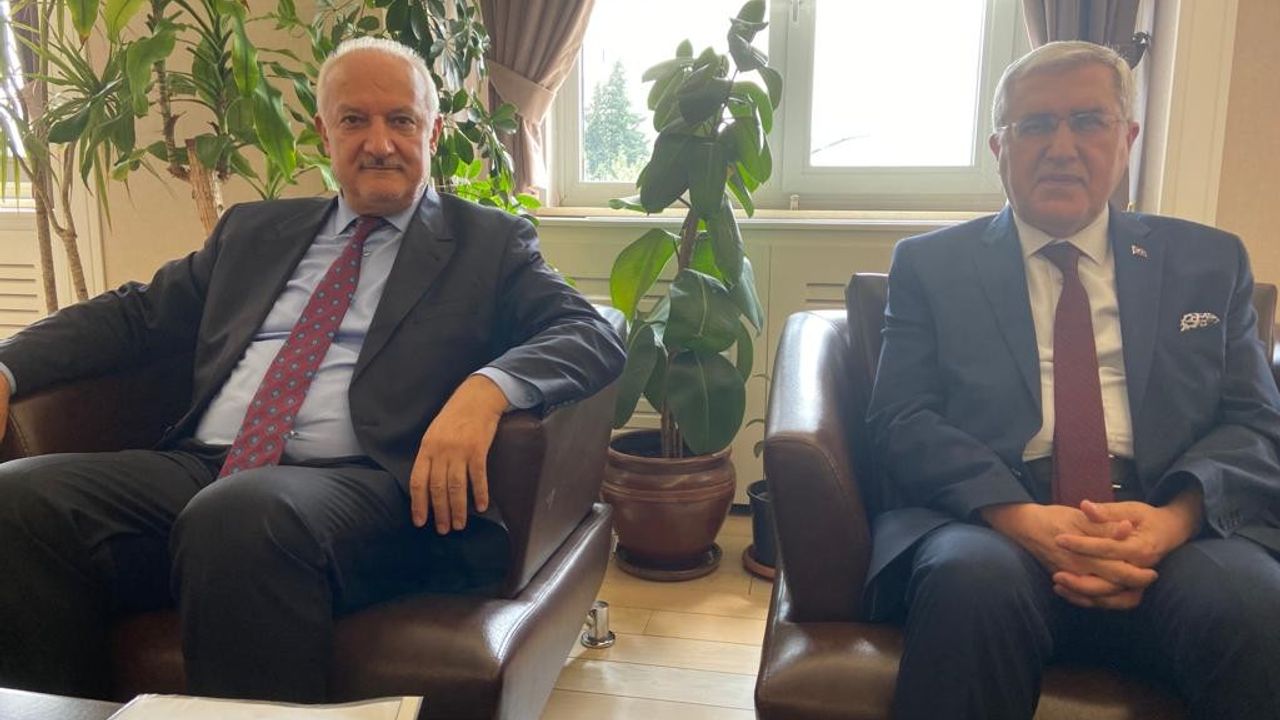Rektör Can, SGK’yı ziyaret etti!