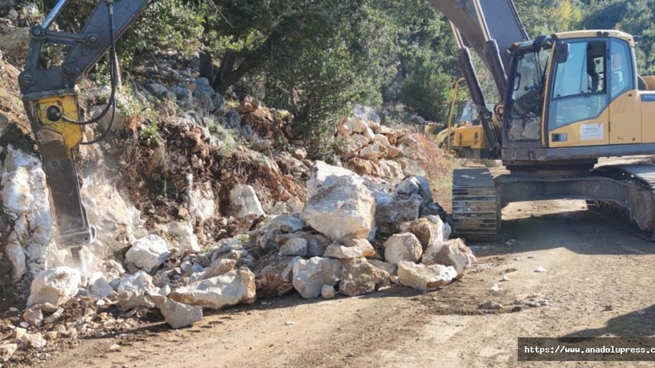Andırın’da Ulaşım Konforu ve Güvenliği Büyükşehir’le Sağlanıyor