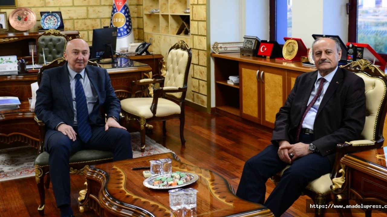 TUSAŞ Yönetim Kurulu Başkanı Prof. Dr. Rafet Bozdoğan’dan Rektör Yasım’a Ziyaret