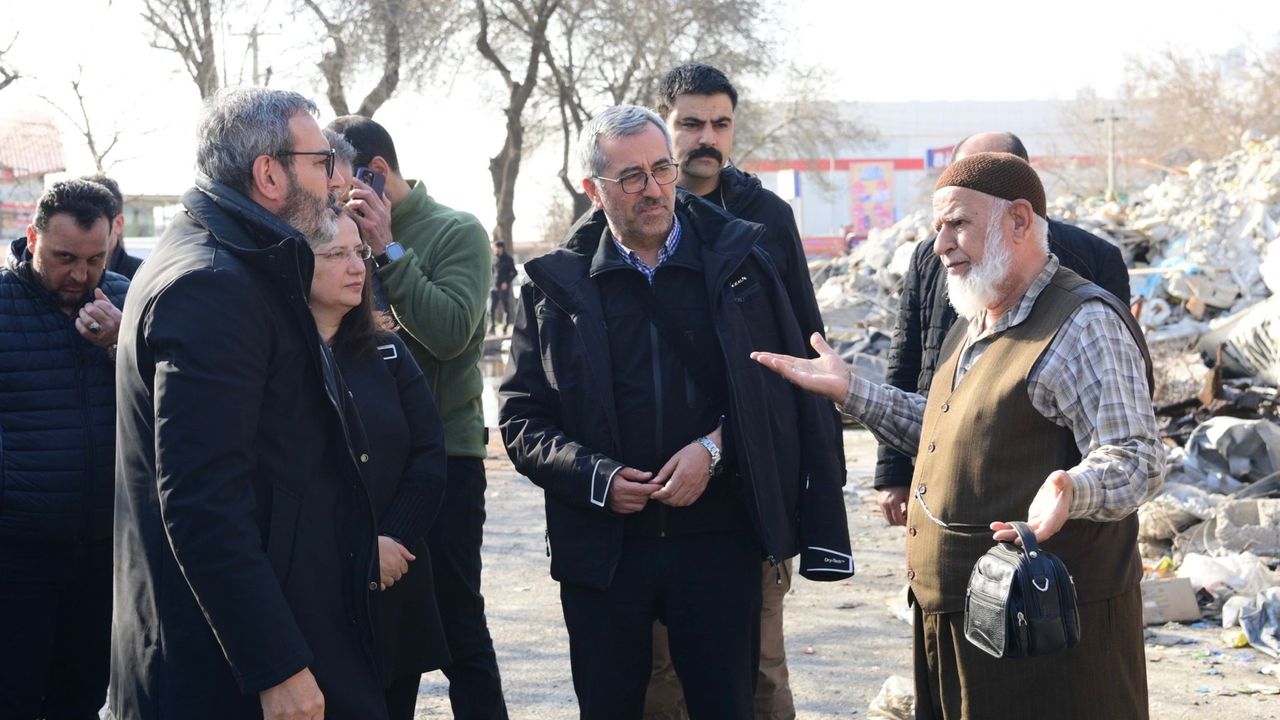 Başkan Güngör’den Hal Esnafına Ziyaret