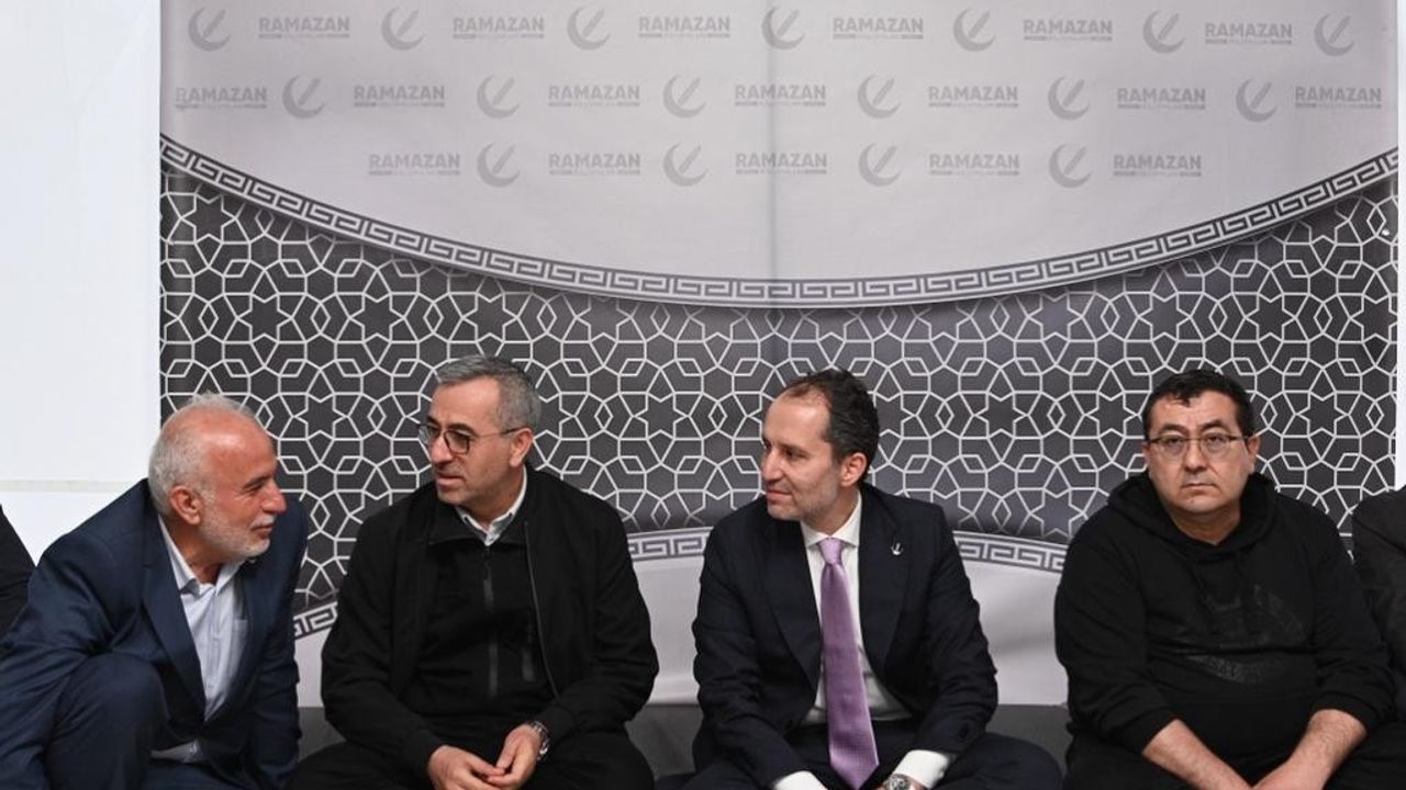 Başkan Güngör, Erbakan ile iftarda bir araya geldi