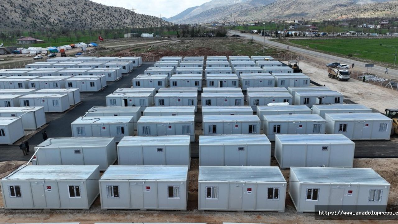 Büyükşehir Nurhak’ta Konteyner Kentin Alt ve Üstyapısını Tamamlıyor