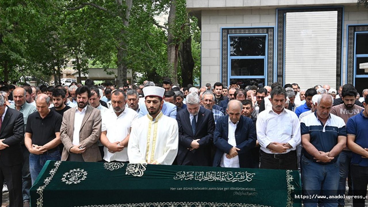 Başkan Görgel, Büyükşehir Personeli Taş’ın Cenaze Törenine Katıldı