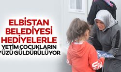 Elbistan Belediyesi Hediyelerle Yetim Çocukların Yüzü Güldürülüyor