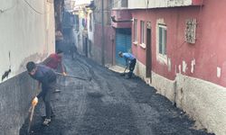 Dulkadiroğlu Belediyesi Duraklı Mahallesi’nde Asfalt Çalışmalarını Sürdürüyor