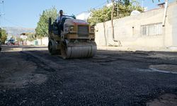 Kahramanmaraş’ta Asfalt Mesaisi Etap Etap Sürüyor!