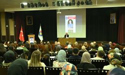 Vehbi Vakkasoğlu KSÜ’de “İrfan Geleceğimizin Bilinmeyenleri” Konulu Konferans Verdi