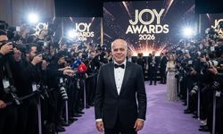 Riyad’da Türk gazetecisi rüzgarı! Joy Awards 2026’ya ünlü magazinci Habib Aytekin damga vurdu