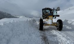 Kahramanmaraş Kırsalında Kar Seferberliği; Büyükşehir Ekipleri 7/24 Sahada!