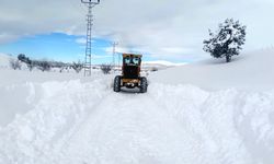 Kahramanmaraş Büyükşehir, Kırsalda Karla Mücadelesini Kesintisiz Sürdürüyor