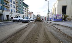 Büyükşehir’den Yağış Sonrası Yollardaki Bozulmalara Hızlı Müdahale!