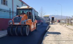 Yollarda Asfalt Çalışması Kesintisiz Sürüyor!