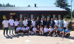 Başkan Akpınar Güreşçilerle Yalnız Ardıç Tesislerinde Bir Araya Geldi!