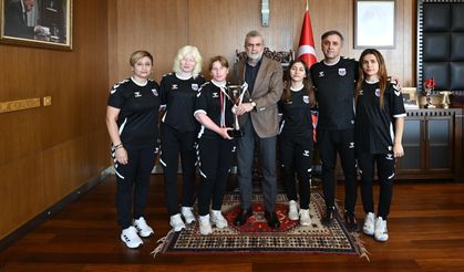 Kahramanmaraş’ın Kadın Goalball Takımı, Türkiye’ye Gelmeyen Tek Kupaya Talip