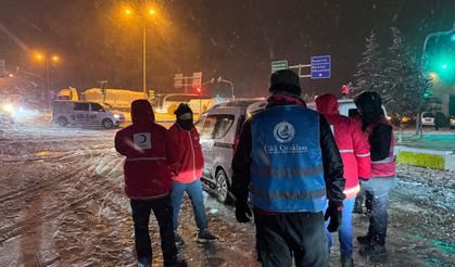 Ülkü Ocakları Kahramanmaraş’tan Kar Yağışında Sahada Anlamlı Destek