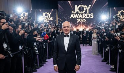 Riyad’da Türk gazetecisi rüzgarı! Joy Awards 2026’ya ünlü magazinci Habib Aytekin damga vurdu