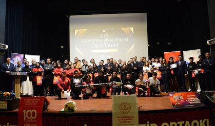 KSÜ Yönetimi TEKNOFEST Başarısını Paylaşan Öğrencilerin Ödül Törenine Katıldı