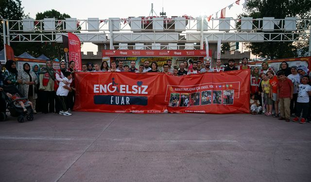 Down Sendromlu Çocuklar Fuarın Renkleri Oldu!