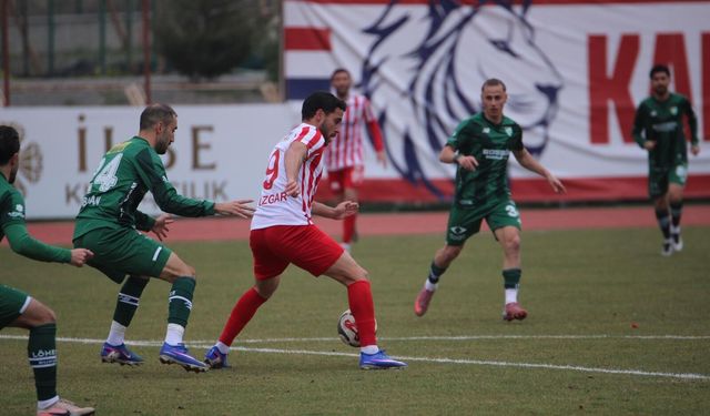 Akedaş İstiklalspor, Lider Bursaspor ile Berabere Kaldı!