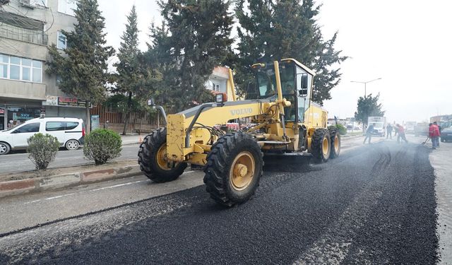 Büyükşehir, Dulkadiroğlu’nda Asfalt Mesaisini Sürdürüyor