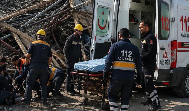 Kahramanmaraş’ta İnşaat İskelesi Çöktü: 4 İşçi Yaralandı