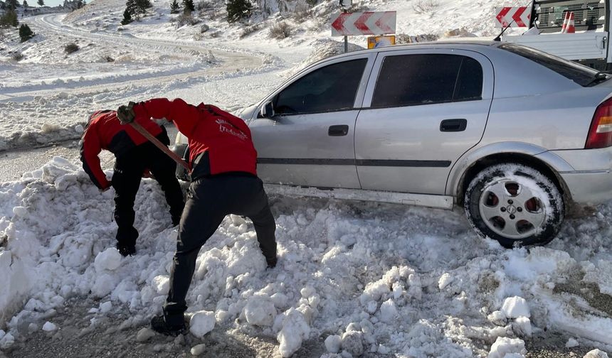 Kahramanmaraş itfaiyesi yolda kalanlar için seferber oldu!