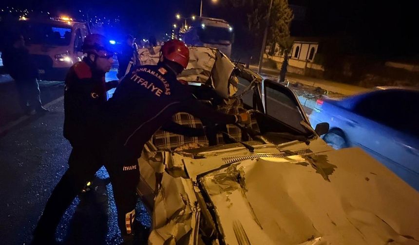 Kahramanmaraş’ta tıra arkadan çarpan otomobil paramparça oldu: 1 yaralı