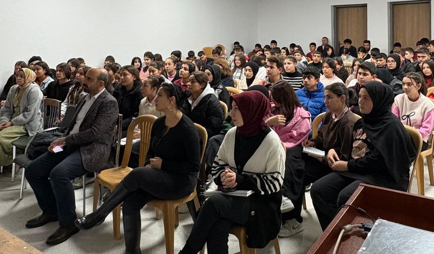 Büyükşehir’in Kültür Sanat Faaliyetlerinin Yeni Durağı Çağlayancerit Oldu!