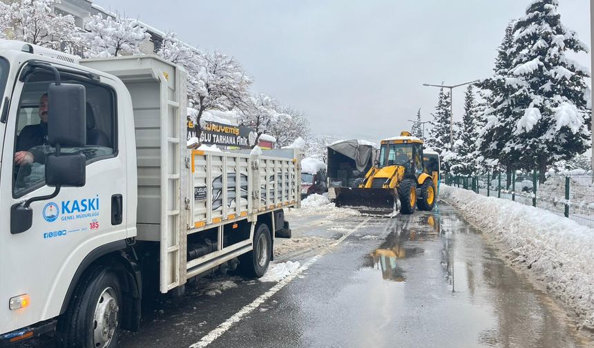 KASKİ’den Karla Mücadeleye Destek!